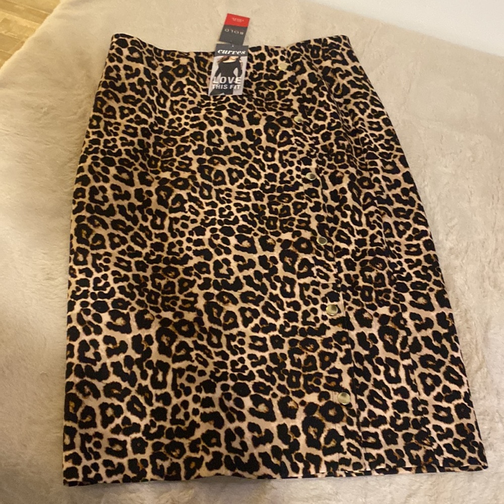 NWT Leopard pencil skirt with button detail Bold Elements by JCP Curves